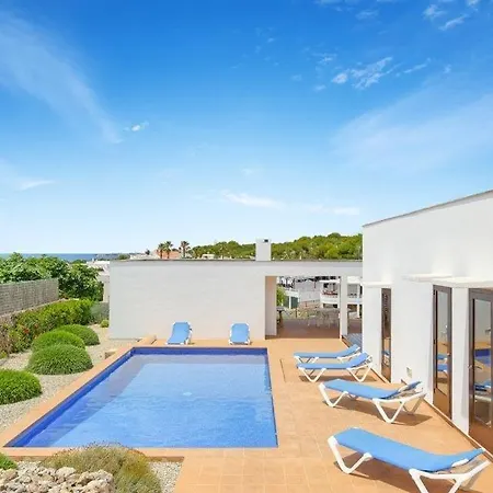 Villa Punta Prima Sleeps 7 Pool Air Con Wifi