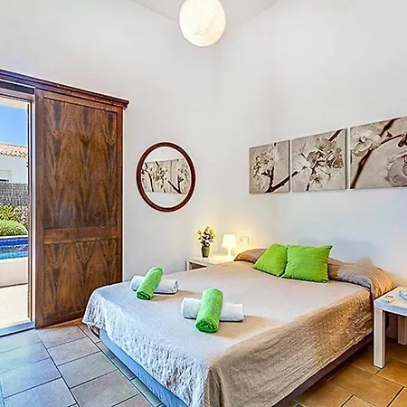 فيلة Punta Prima Sleeps 7 Pool Air Con Wifi بونتا بريما